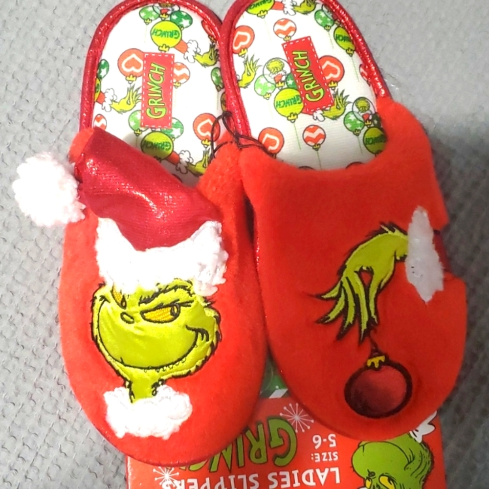 Ladies Grinch Slippers 2022
